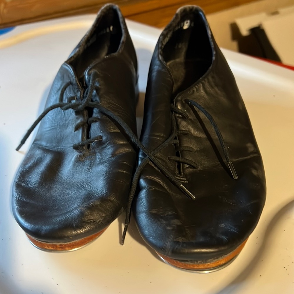 Elegant Black Leather Women's Flats